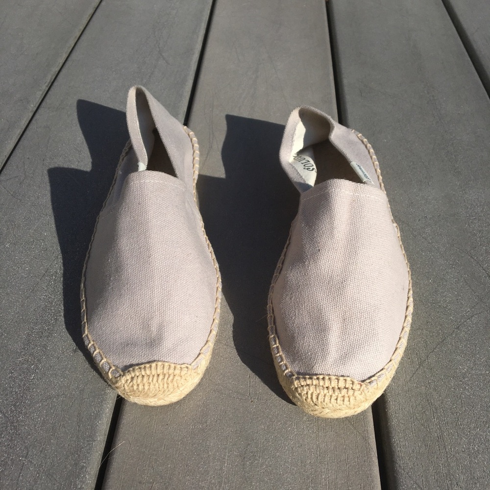 Women’s shoes